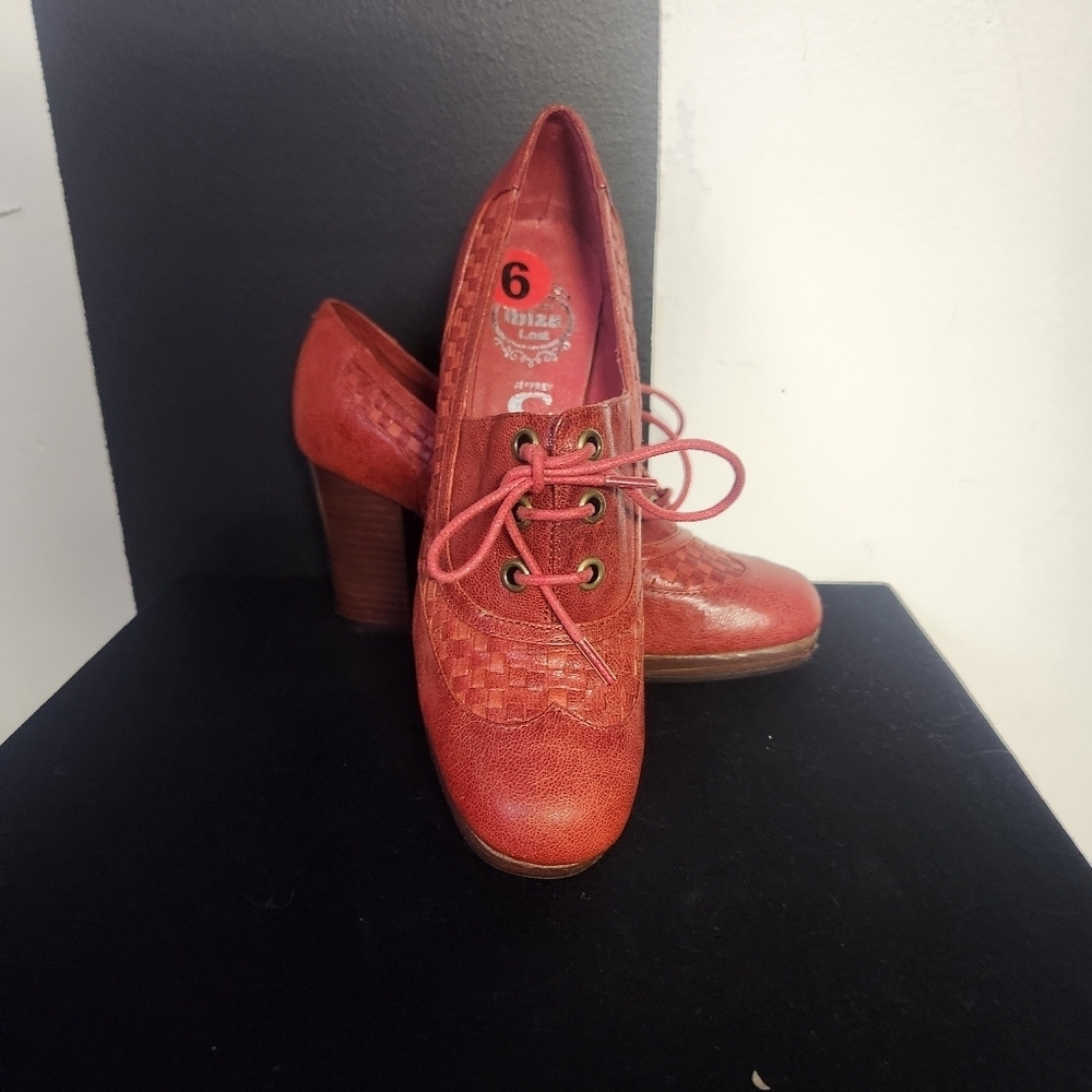 Jeffrey Campbell Red Textured Heels - Picture 3 of 7